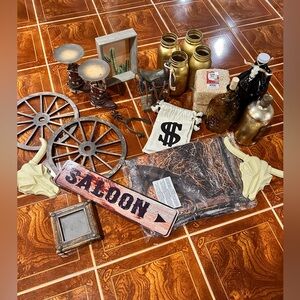 Western Saloon Decor Set
